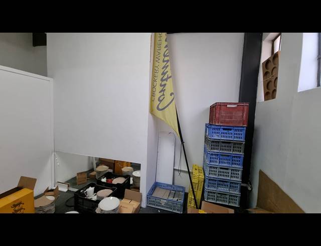 288M² MINI FACTORY TO LET IN SALT RIVER